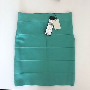 BCBGMAXAZRIA Simone Texture Power Skirt
